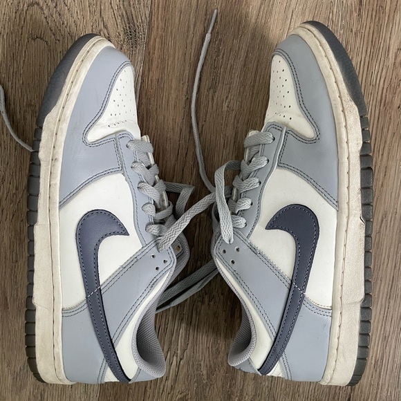 Women Size 8.5 Nike Dunk Low Retro SE White Light Carbon Grey Platinum - Picture 2 of 7